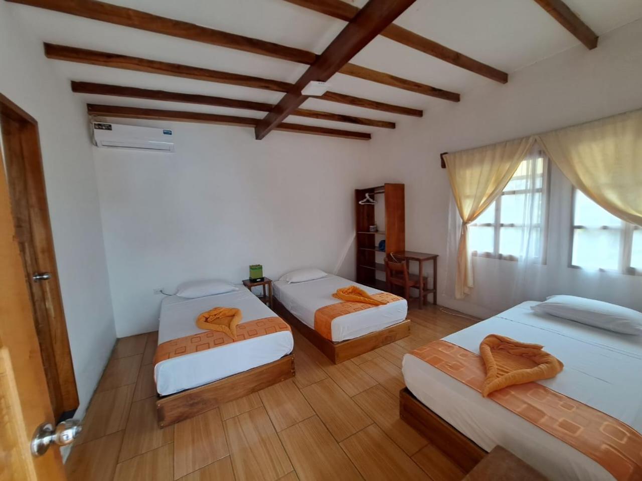 Hostal Tero Real Puerto Villamil Zewnętrze zdjęcie